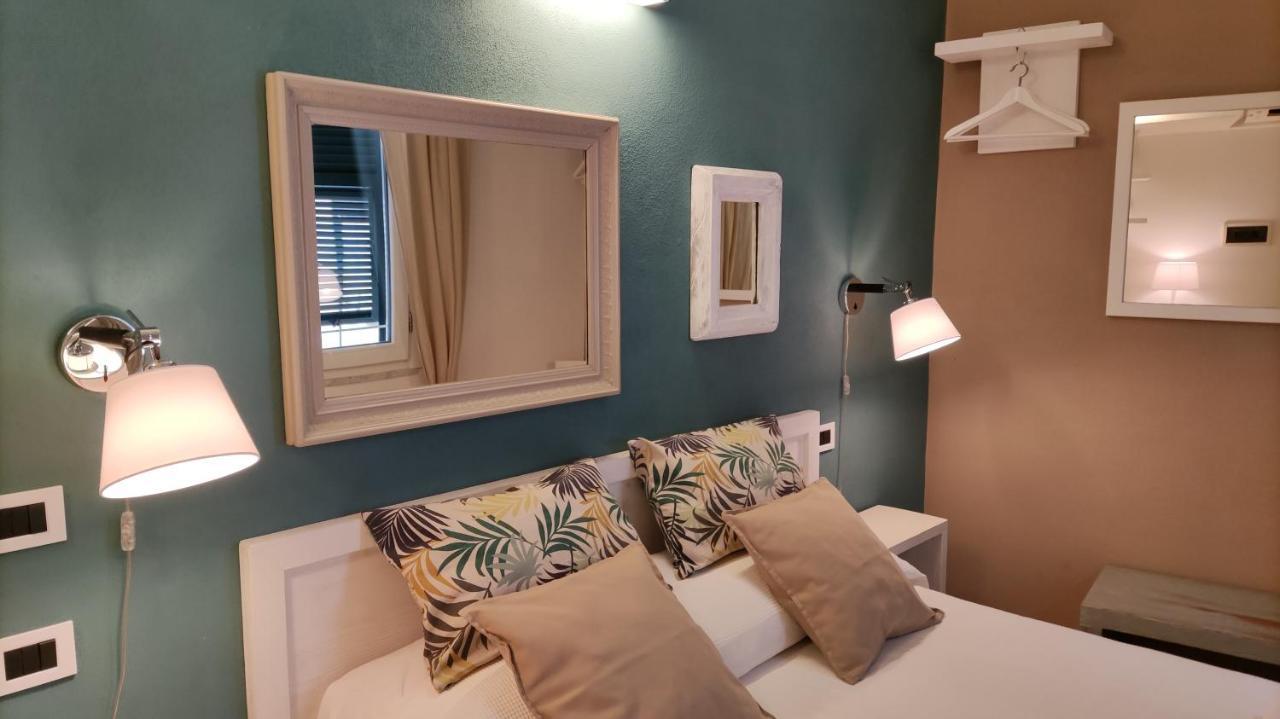 Double Room,387002461:JPEG
