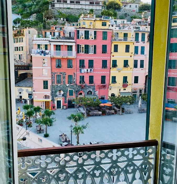 La Marina Vernazza Appartamento Piazza Marconi-1