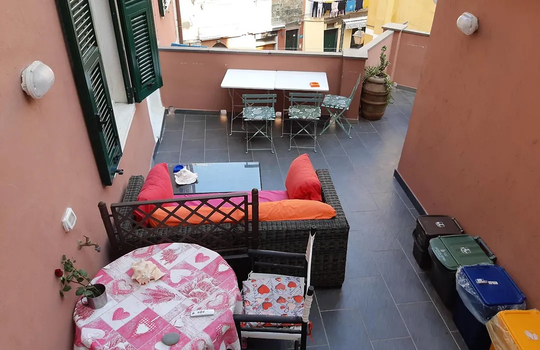 Lisetta Rooms-1